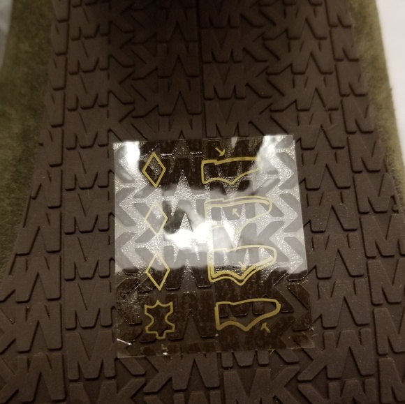 MICHAEL KORS Elsie Mid Stack Heel Booties - Picture 4 of 4